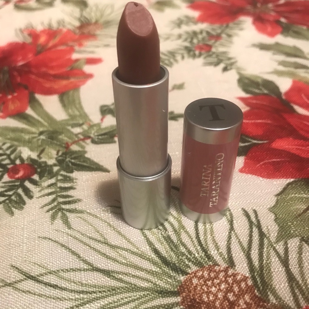 Tarina Tarantino lipstick in Prong